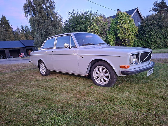 Volvo 140 3 of 10
