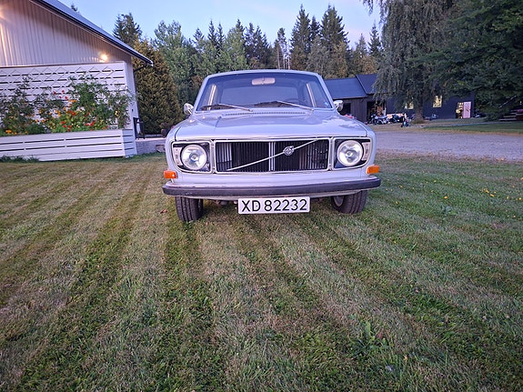 Volvo 140 4 of 10