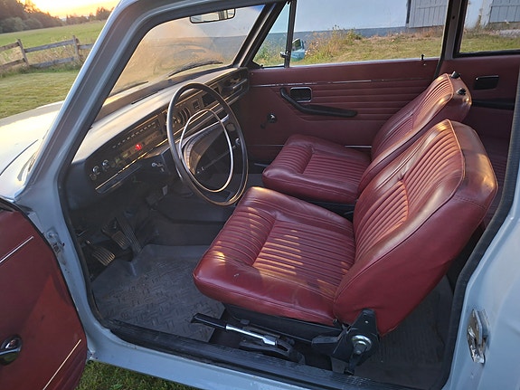 Volvo 140 8 of 10
