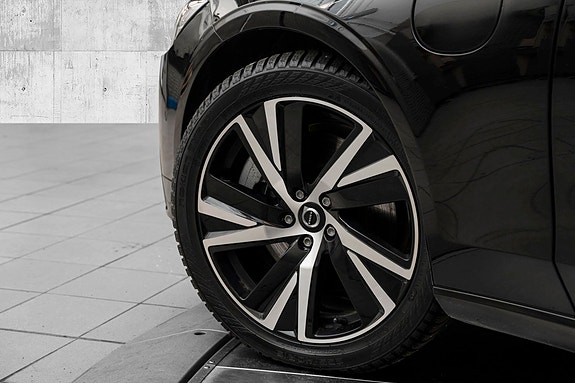 Volvo V90 10 of 27