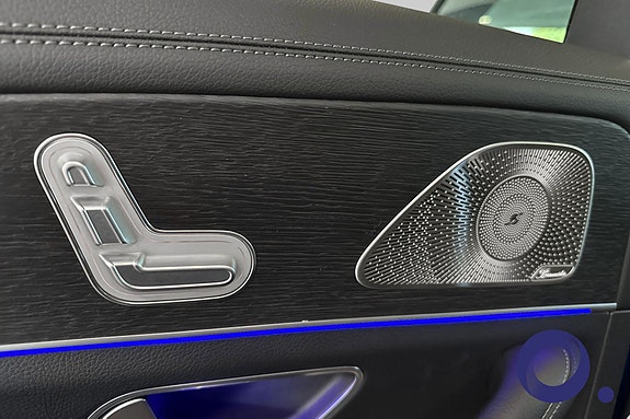 Mercedes-Benz GLE350 de 28 of 30