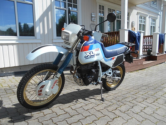 Honda XL 600 5 of 30