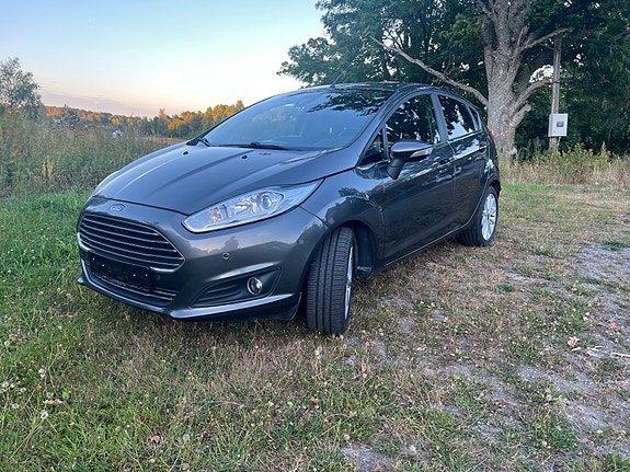 Ford Fiesta 15 of 26