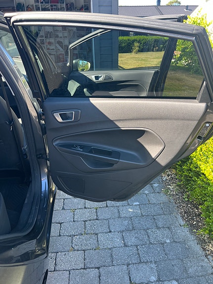 Ford Fiesta 19 of 26