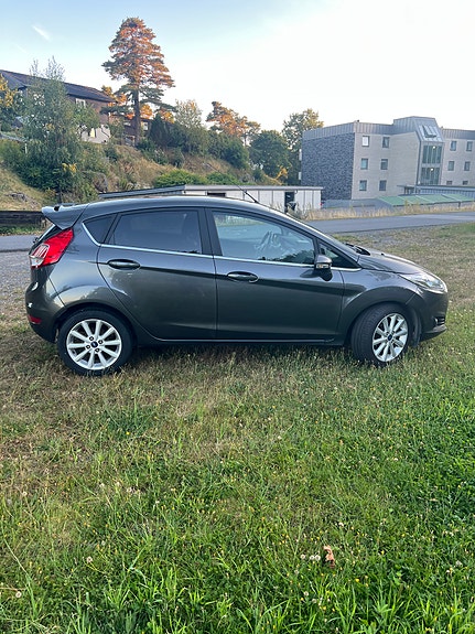 Ford Fiesta 11 of 26