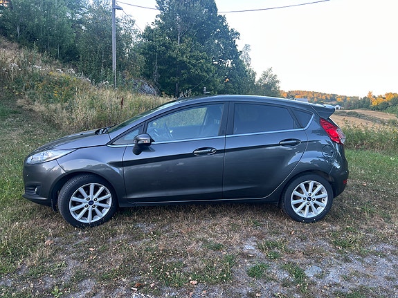 Ford Fiesta 9 of 26