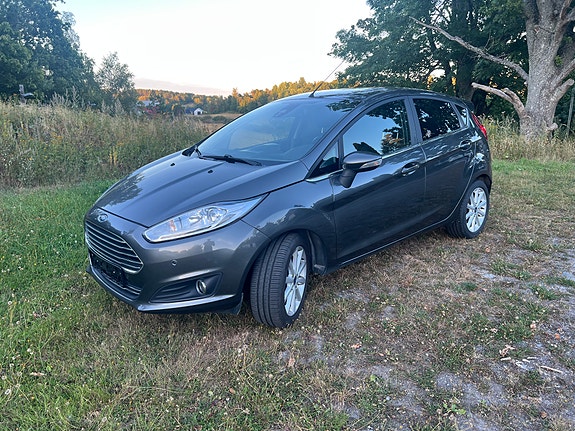 Ford Fiesta 10 of 26