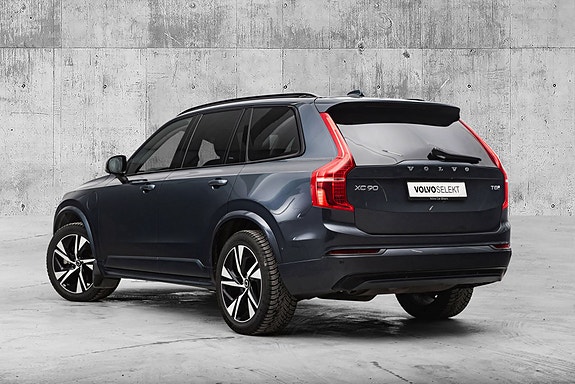 Volvo XC90 6 of 23