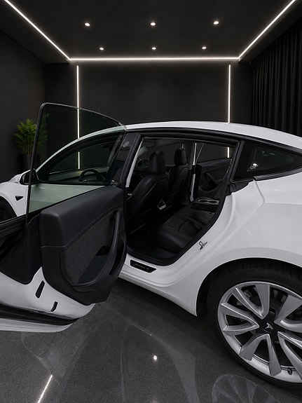 Tesla Model 3 5 of 30