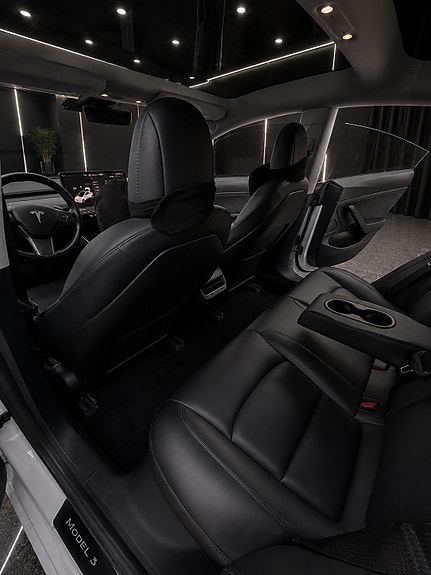 Tesla Model 3 15 of 30
