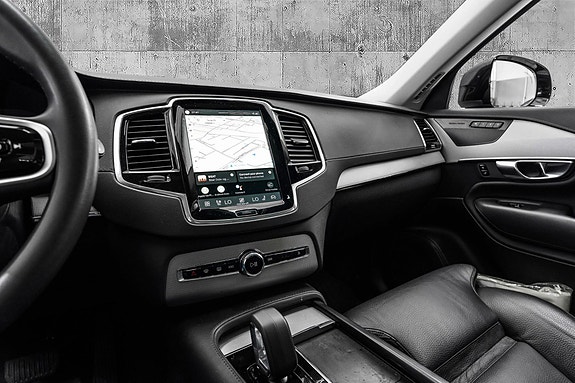 Volvo XC90 19 of 30