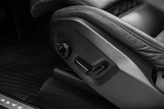 Volvo XC90 13 of 30