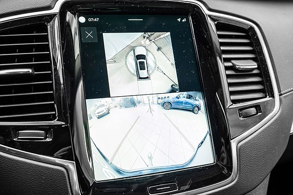 Volvo XC90 22 of 30