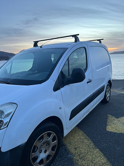 Peugeot Partner 2 of 15