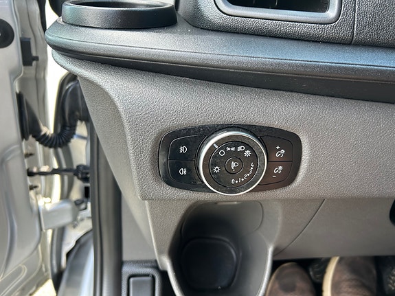 Ford Transit 13 of 23