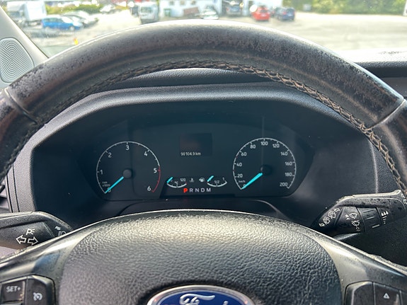 Ford Transit 9 of 23