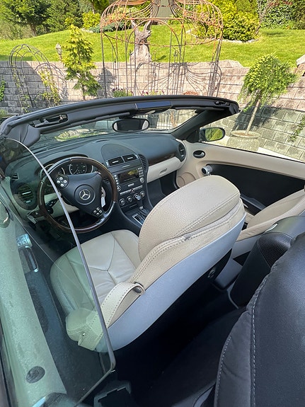 Mercedes-Benz SLK200 6 of 7