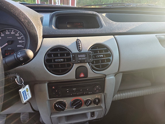 Renault Kangoo 16 of 27