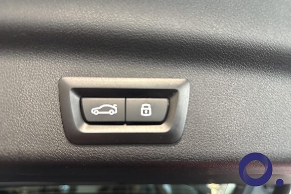 BMW iX1 29 of 30