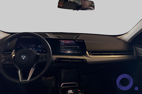 BMW iX1 14 of 30