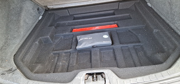 Volvo V60 11 of 16