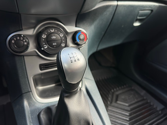 Ford Fiesta 15 of 28