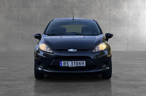 Ford Fiesta 2 of 28