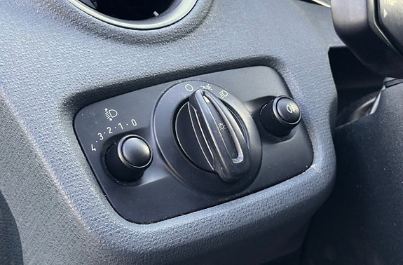 Ford Fiesta 19 of 28