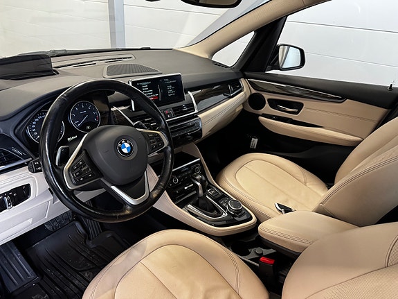 BMW 220d 16 of 30