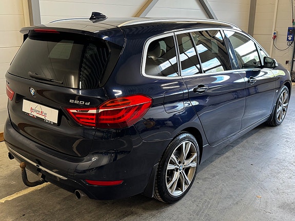 BMW 220d 11 of 30