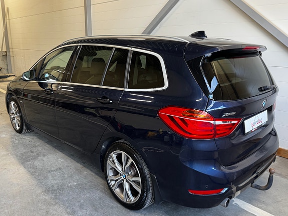 BMW 220d 9 of 30