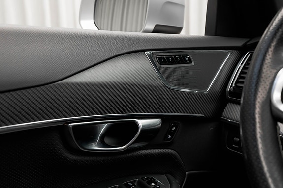 Volvo XC90 20 of 30