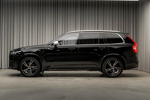 Volvo XC90 8 of 30