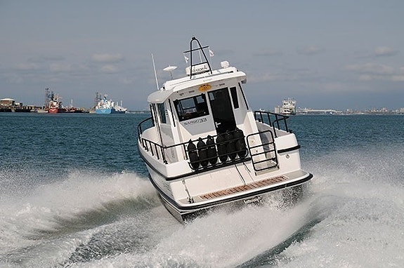 NY - SARGO 33 EXPLORER - BAKDØR - SIDEPORT - TAXIBÅT 23 of 29