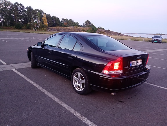 Volvo S60 8 of 27
