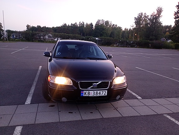 Volvo S60 2 of 27