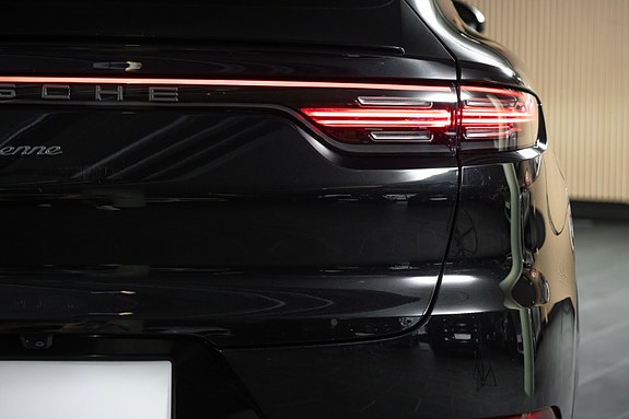 Porsche Cayenne Coupe 4 of 30