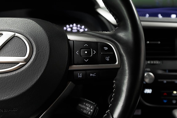 Lexus RX450h 28 of 30