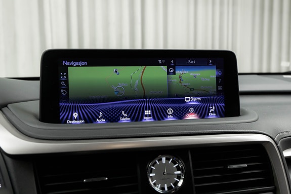 Lexus RX450h 27 of 30
