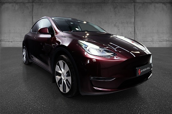 Tesla Model Y 6 of 30