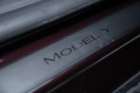 Tesla Model Y 30 of 30