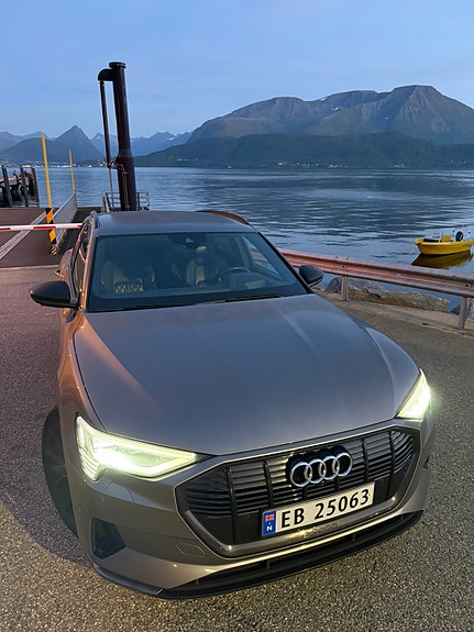 Audi e-tron 5 of 30