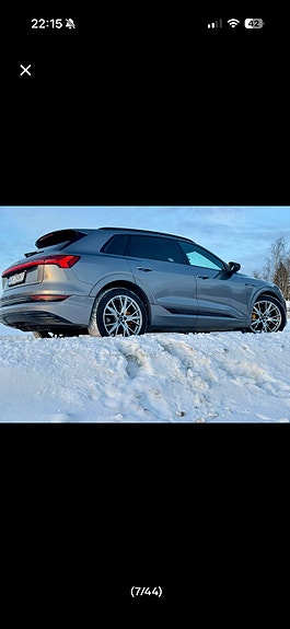 Audi e-tron 8 of 30