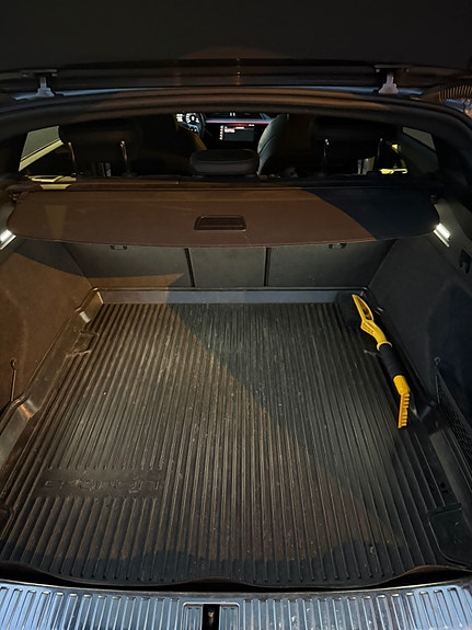 Audi e-tron 14 of 30