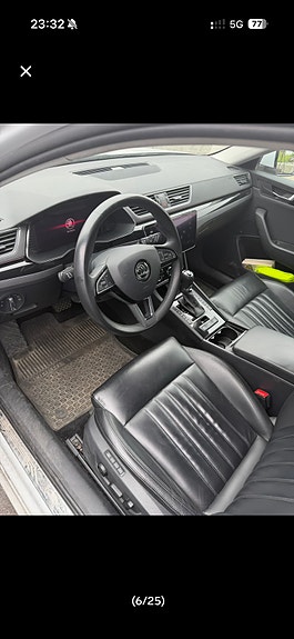 Skoda Superb 4 of 11