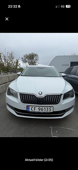 Skoda Superb 2 of 11