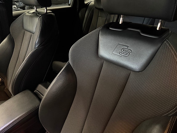 Audi A4 15 of 30