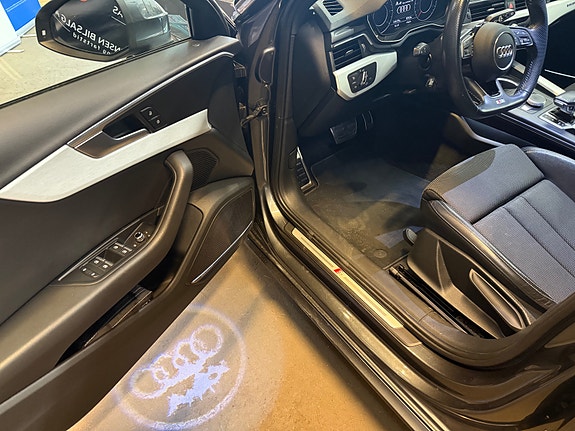 Audi A4 13 of 30