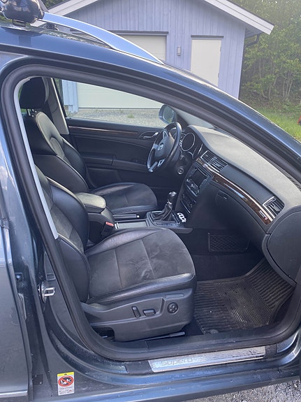 Skoda Superb 8 of 18