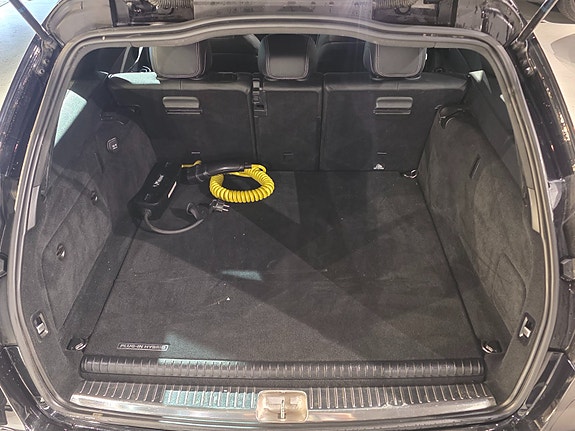 Mercedes-Benz C350 e 6 of 23